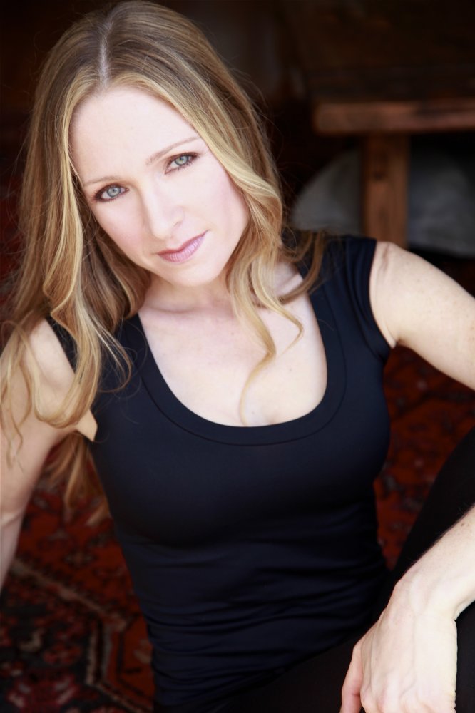 Julie Nathanson