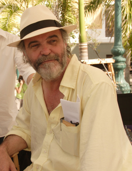 Leon Ichaso