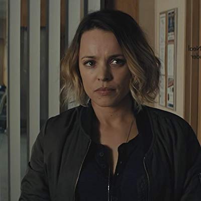 Detective Ani Bezzerides