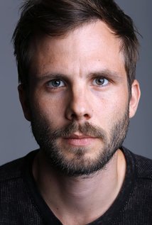Dominik Hartl